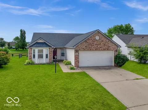 2369 Orchard Creek Dr, Columbus, IN 47201