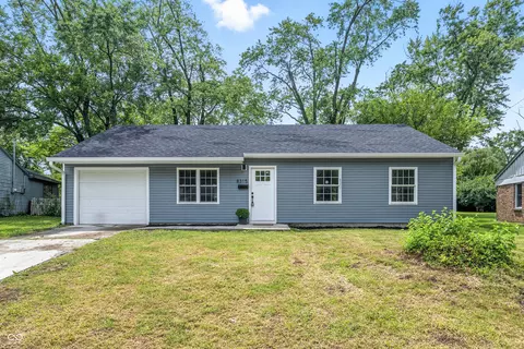 8315 E 36th Pl, Indianapolis, IN 46226