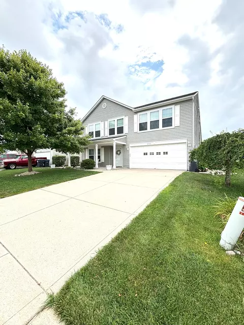 2982 Weald St, Whiteland, IN 46184