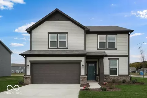 268 Commodore Dr, Pittsboro, IN 46167