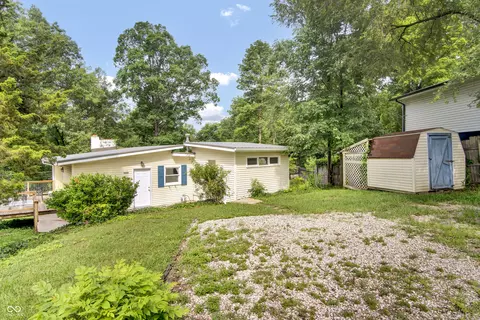 8608 Riser Dr, Nineveh, IN 46164