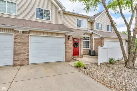 8155 River Mist Ln, Indianapolis, IN 46237