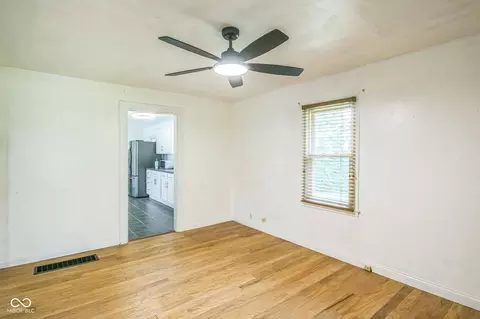 Living - 3608 E Sumner Ave, Indianapolis, IN 46237 photo 3 of 6