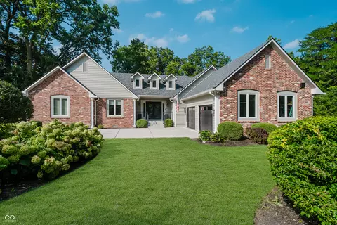 8541 Helmsman Cir, Indianapolis, IN 46256