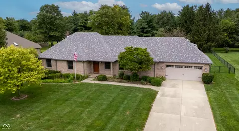5308 W Granite Ct, New Palestine, IN 46163