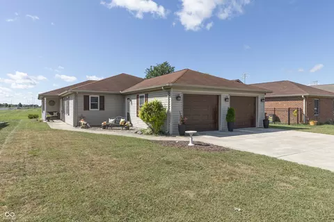 407 Southwood Dr, Tipton, IN 46072
