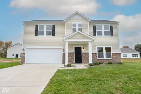 2021 Sandhill Dr, Seymour, IN 47274