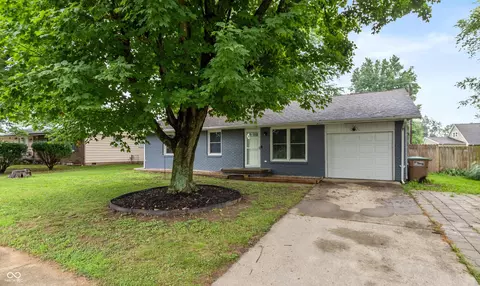 1843 Chandler Ln, Columbus, IN 47203