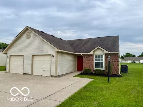 310 Woodberry Dr, Danville, IN 46122