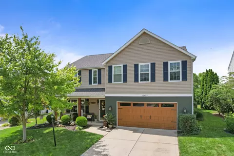 12403 Carriage Stone Dr, Fishers, IN 46037