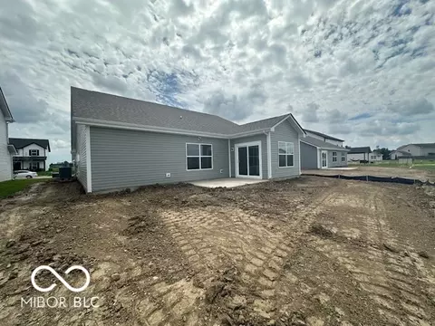 1723 Fair Weather Dr, Pendleton, IN 46064 photo 5