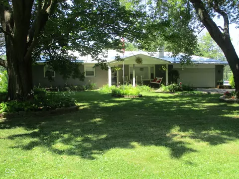 1063 N Mt Zion Ct, Crawfordsville, IN 47933