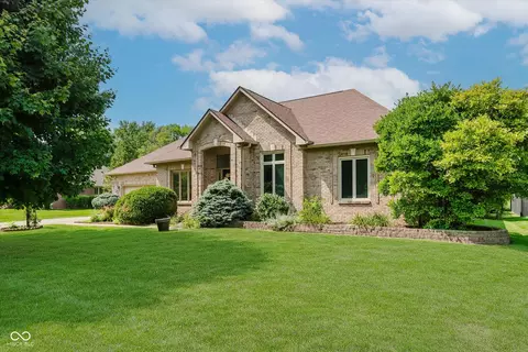 324 Abbedale Ct, Carmel, IN 46032