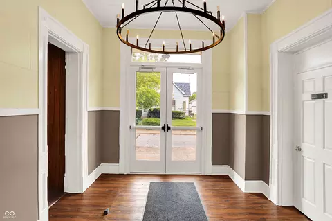 Entry Way - 401 E Madison St, Franklin, IN 46131 photo 1 of 3