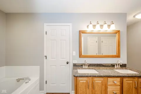 6746 Knoll Crest Way, Pendleton, IN 46064 photo 27