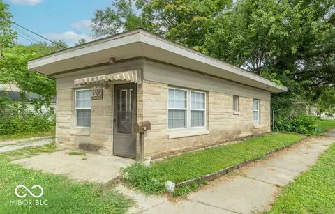 120 E South St, Plainfield, IN 46168