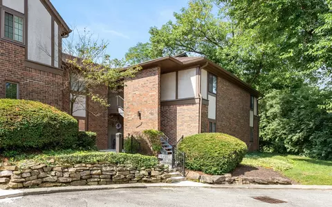 2267 Rome Dr #B, Indianapolis, IN 46228