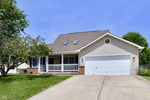 1458 Scarlett Ct, Franklin, IN 46131