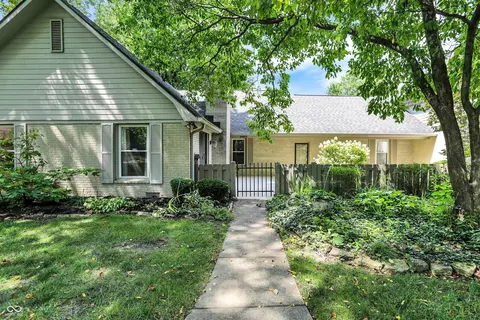 2855 Jamieson Ln, Indianapolis, IN 46268
