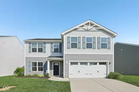 112 N Fairfield Dr, Danville, IN 46122