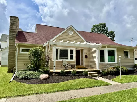 505 Edgewood Dr, Batesville, IN 47006