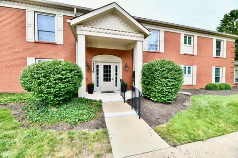 7316 Lions Head Dr #D, Indianapolis, IN 46260