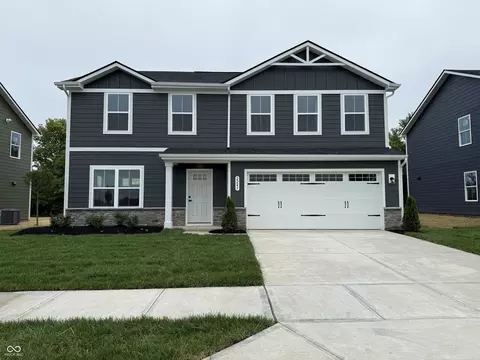 2245 Holiday Crk Dr, Whitestown, IN 46075