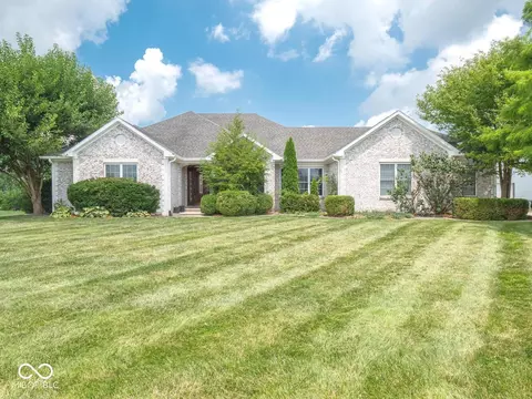 3642 Marie Ct W, Monrovia, IN 46157