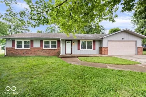9338 Shenandoah Dr, Indianapolis, IN 46229