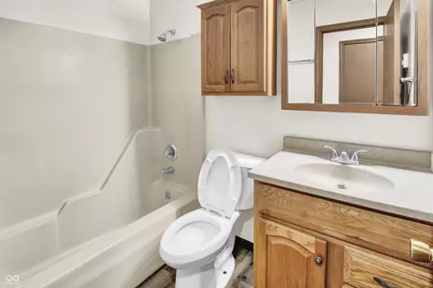 Bath - 134 Schaefer Dr, Hope, IN 47246 photo 1 of 2