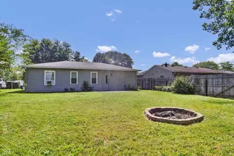 Exterior - 134 Schaefer Dr, Hope, IN 47246 photo 4 of 4