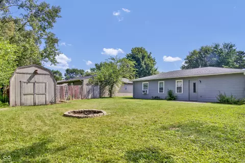 Exterior - 134 Schaefer Dr, Hope, IN 47246 photo 2 of 4