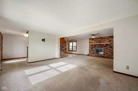 Living - 1032 Pendle Hill Ave, Pendleton, IN 46064 photo 5 of 6