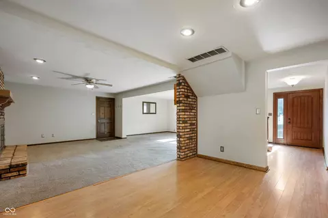 Living - 1032 Pendle Hill Ave, Pendleton, IN 46064 photo 1 of 6