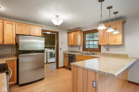 Kitchen - 1032 Pendle Hill Ave, Pendleton, IN 46064 photo 3 of 5