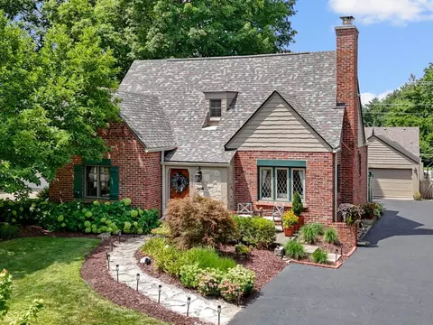 5454 N Illinois St, Indianapolis, IN 46208