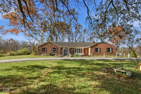 1042 Muessing Rd, Indianapolis, IN 46239