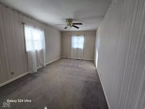 405 E Howard Ave, Arcadia, IN 46030 photo 4