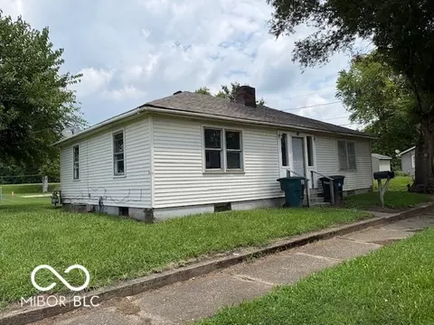 202-204 E Maple St, Muncie, IN 47305 photo 2