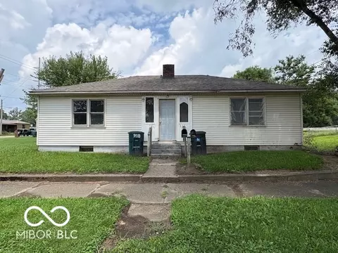 202-204 E Maple St, Muncie, IN 47305