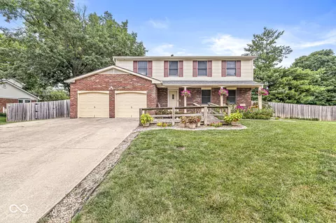 8633 Royal Meadow Dr, Indianapolis, IN 46217