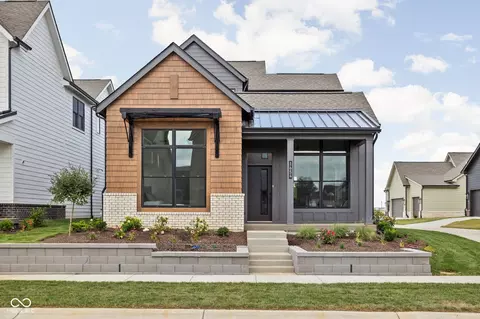 1654 Carrollton Rail Dr, Westfield, IN 46074