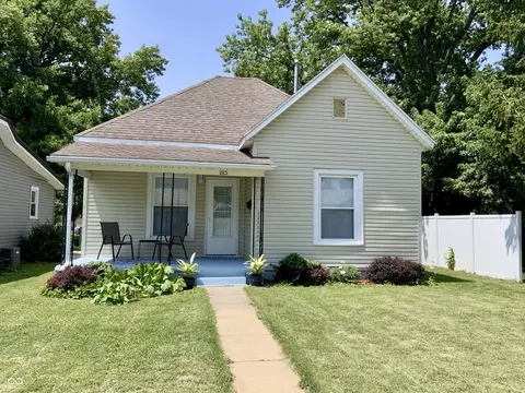 1115 N Cherry St, Rushville, IN 46173
