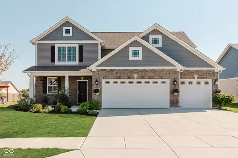 4691 W Tradwell Dr, New Palestine, IN 46163