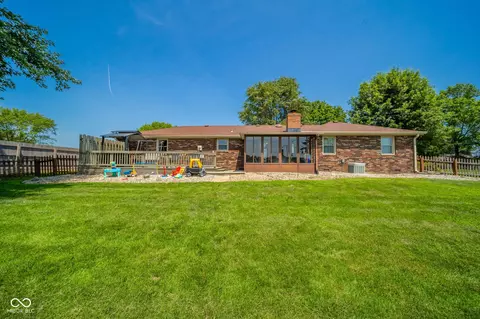 Exterior - 770 Candlewood Dr, Pendleton, IN 46064 photo 7 of 7