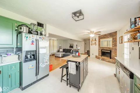 Kitchen - 770 Candlewood Dr, Pendleton, IN 46064 photo 4 of 4