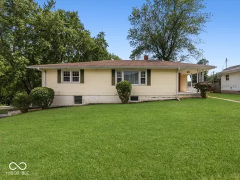 317 E Main St, Westport, IN 47283