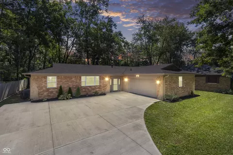 8423 Rahke Rd, Indianapolis, IN 46217