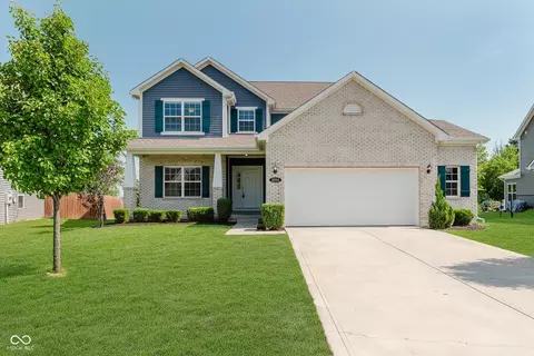 8894 Benjamin Ln, Avon, IN 46123
