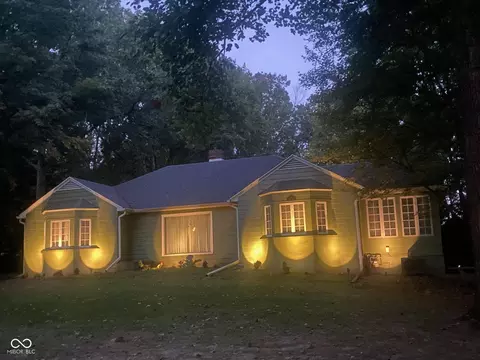 240 Hamilton Dr, Terre Haute, IN 47803